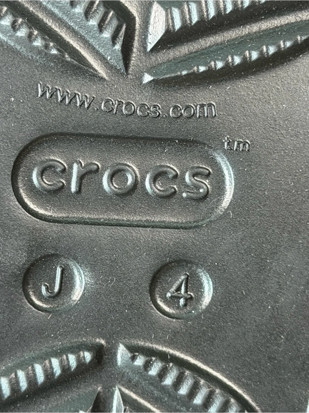 Juniors Crocs Classic Crush Platform Croc Clog Sandals Size 4Y Black Shoes
